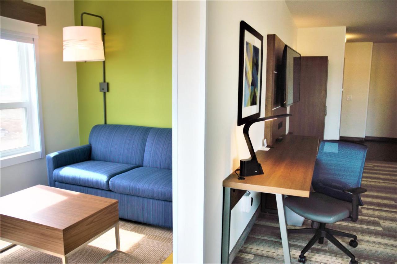 Holiday Inn Express & Suites - Edmonton Sw - Windermere By Ihg Exteriör bild