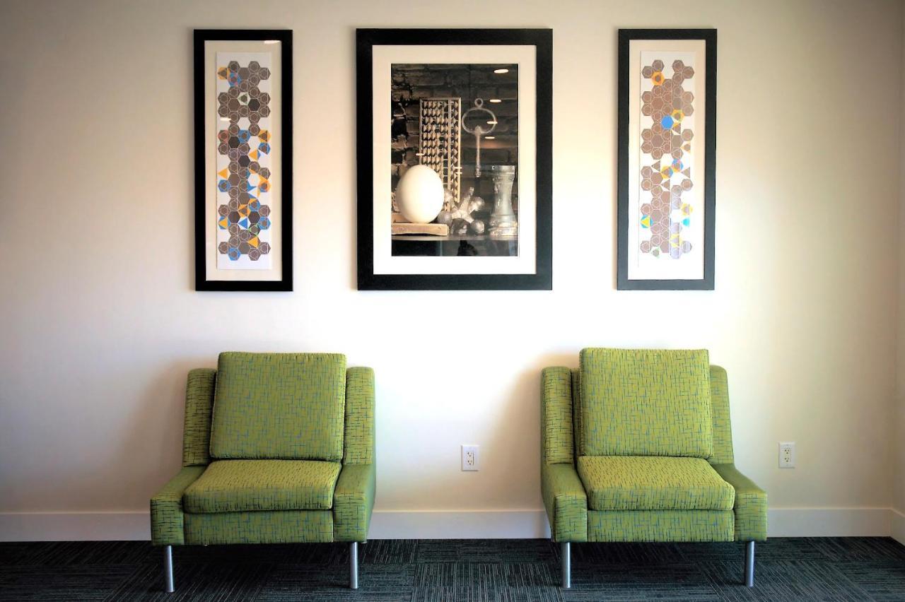 Holiday Inn Express & Suites - Edmonton Sw - Windermere By Ihg Exteriör bild